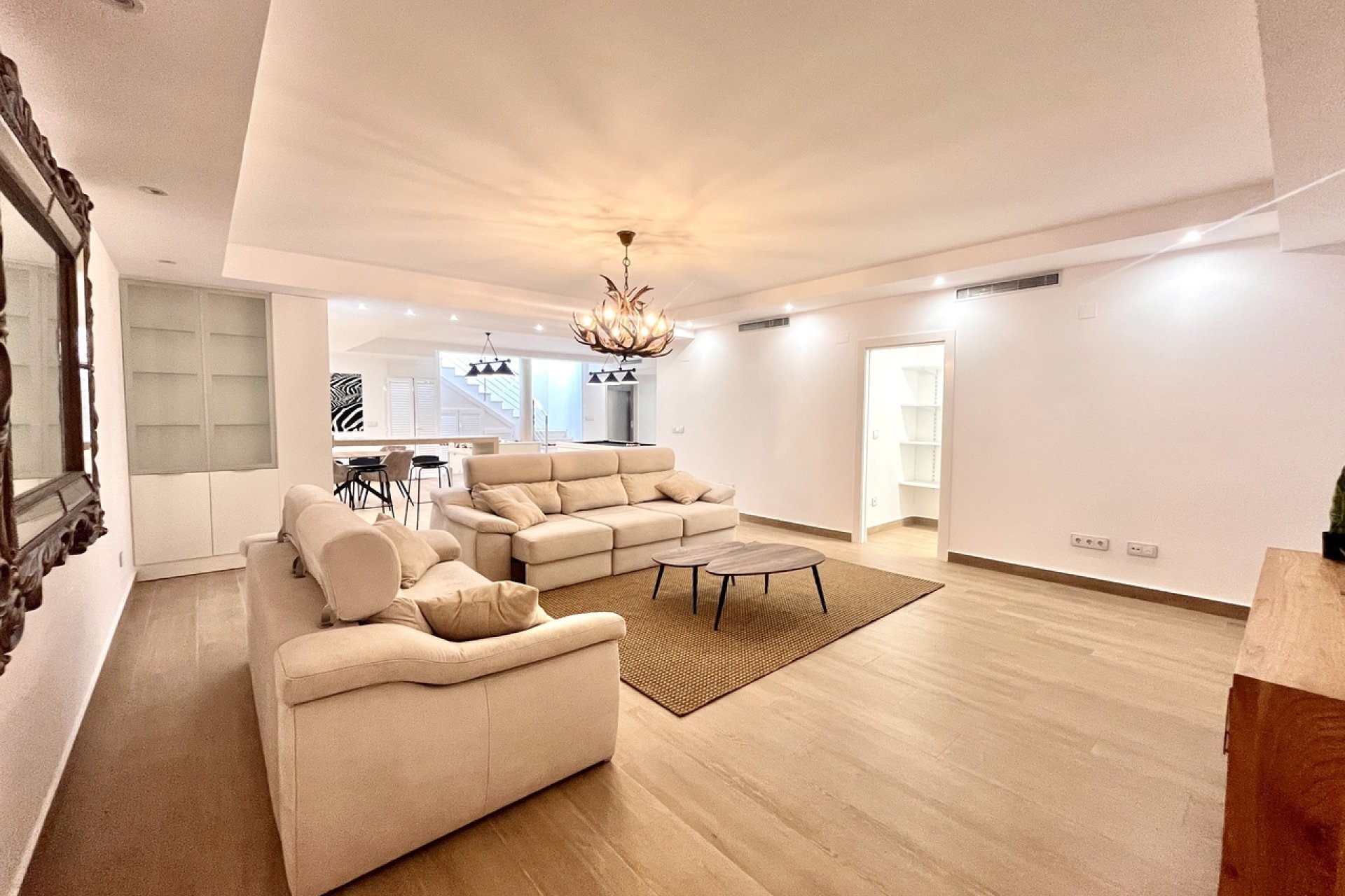 Resale - Villa - San Miguel de Salinas