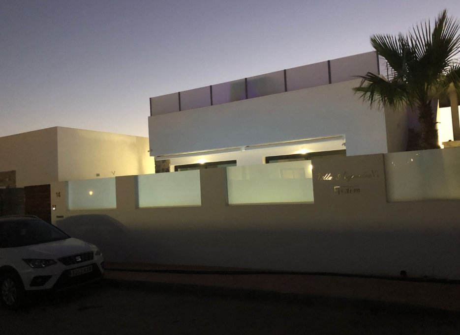 Resale - Villa - Santiago de la Ribera - Dos Mares