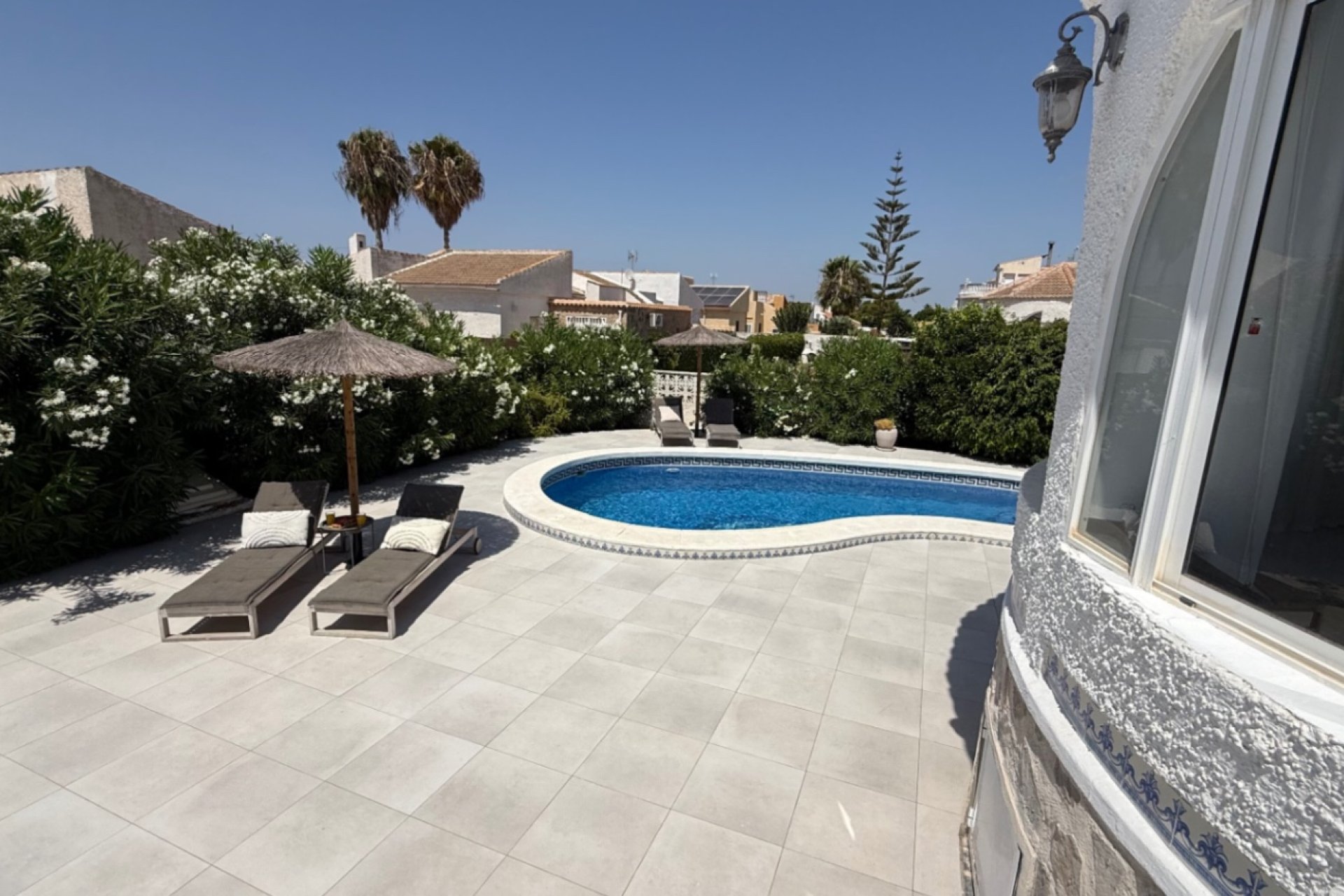 Resale - Villa - Torrevieja - Costa Blanca Sur