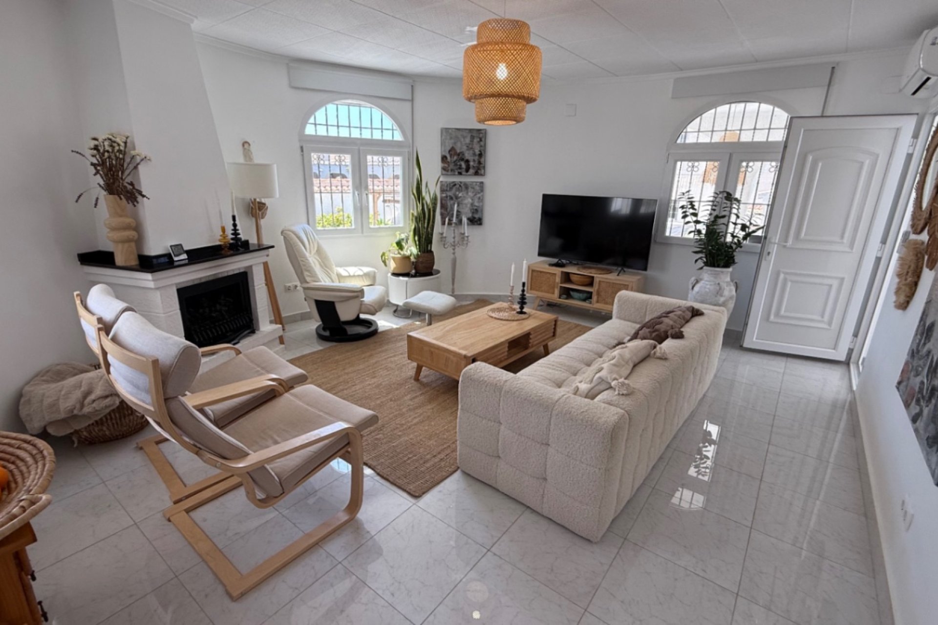 Resale - Villa - Torrevieja - Costa Blanca Sur