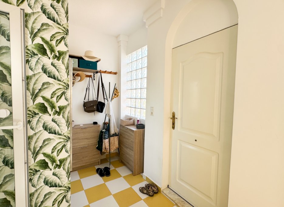 Resale - Villa - Torrevieja - Nueva Torrevieja - Aguas Nuevas