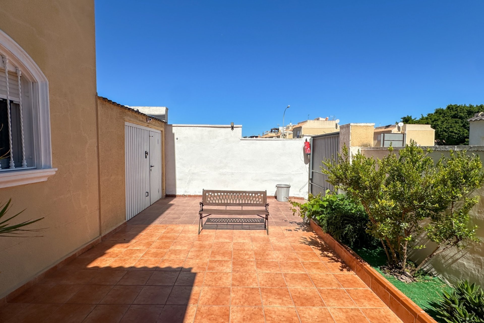 Resale - Villa - Torrevieja - Nueva Torrevieja - Aguas Nuevas