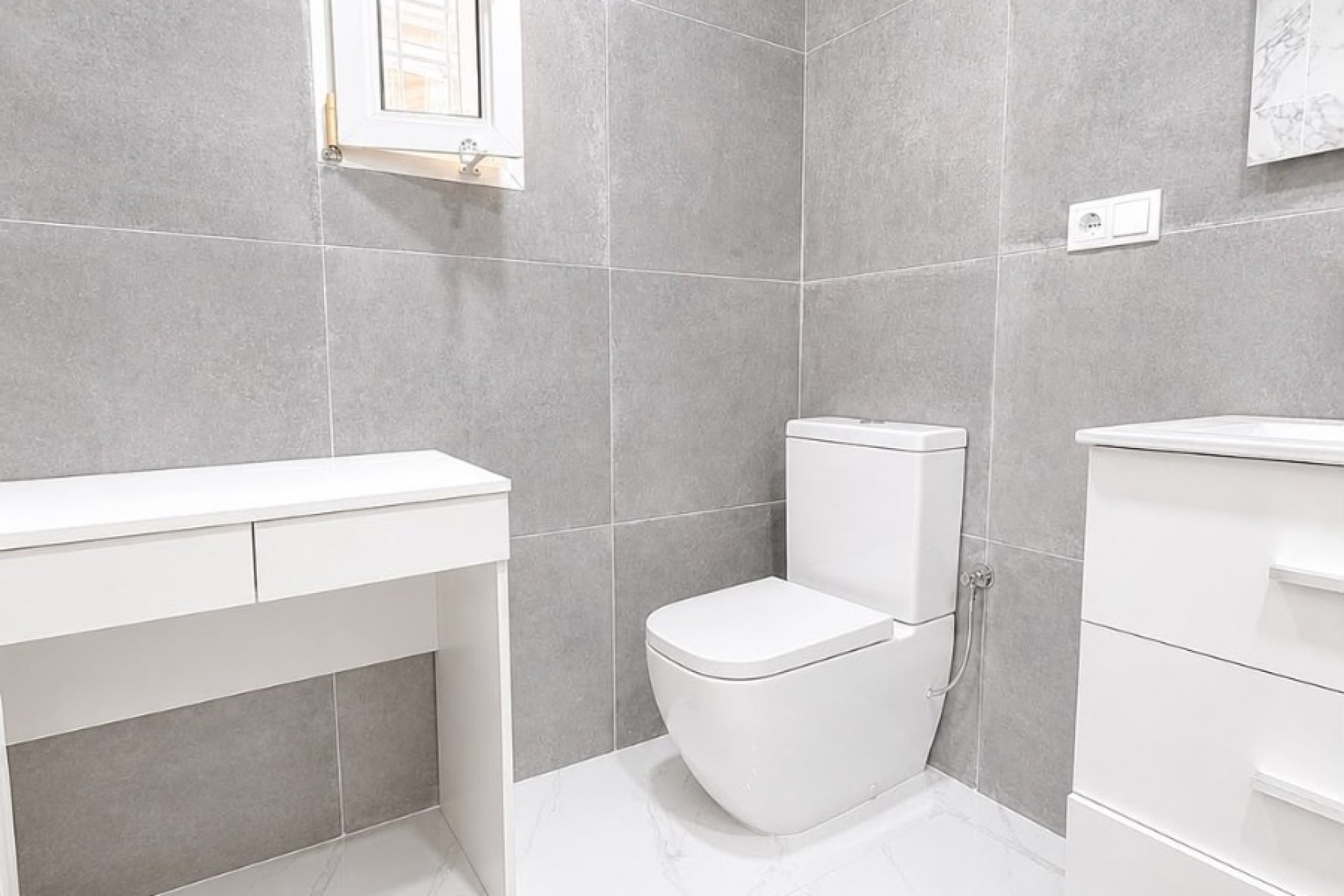 Resale - Villa - Villamartín - Villamartin