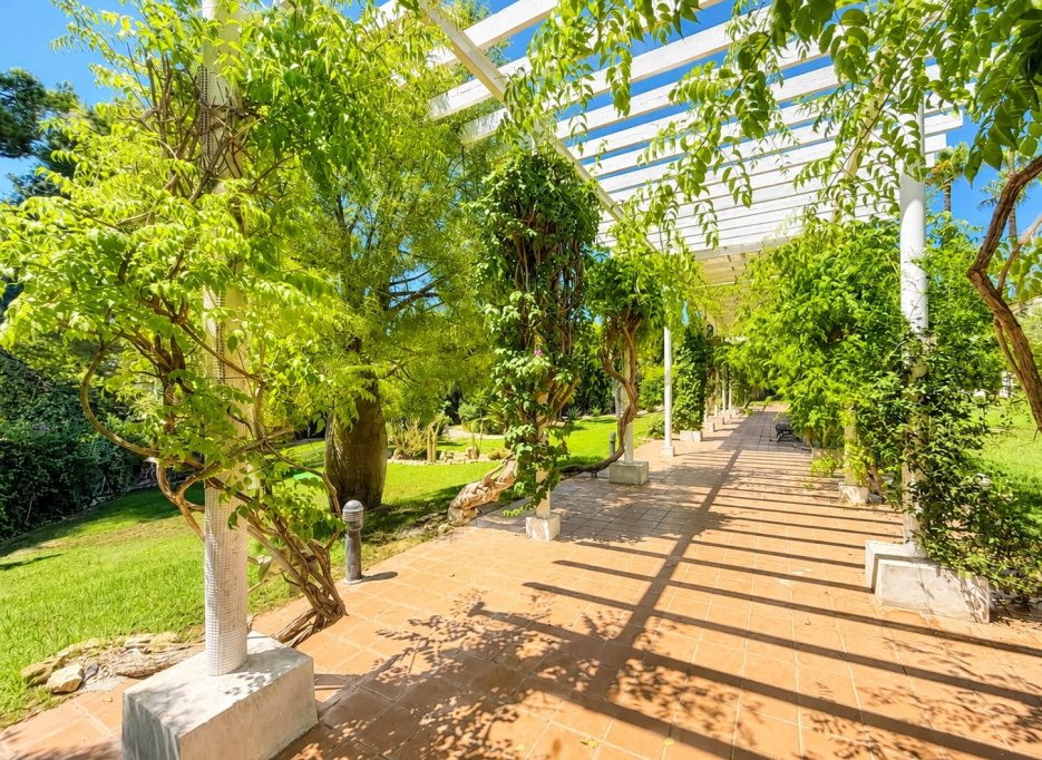 Resale - Villa - Villamartín - Villamartin