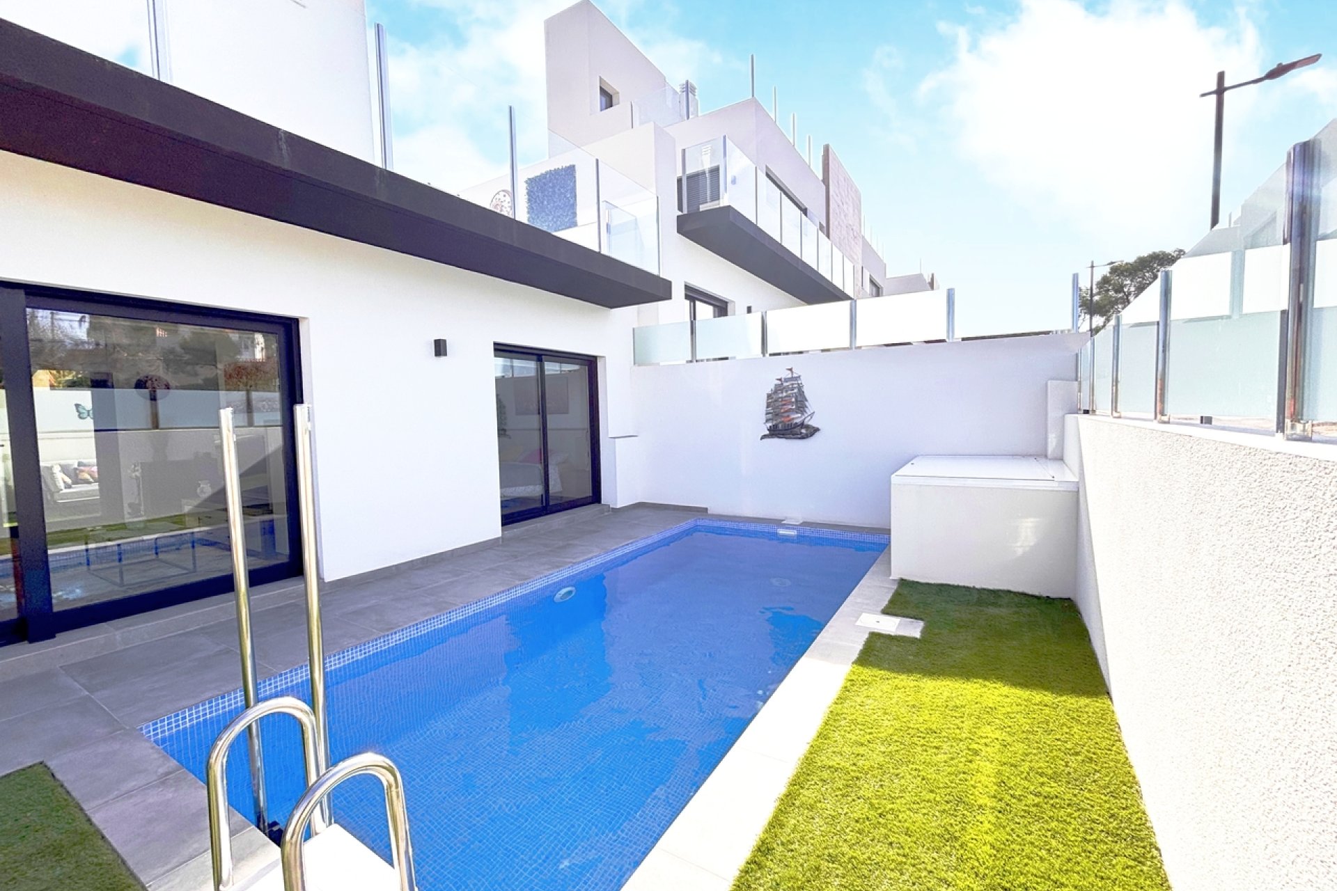 Resale - Villa - Villamartín