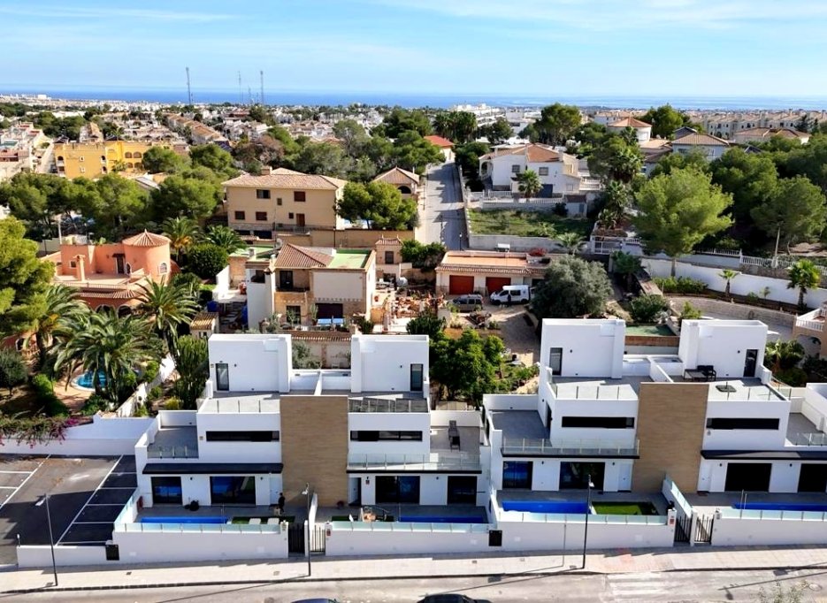 Resale - Villa - Villamartín