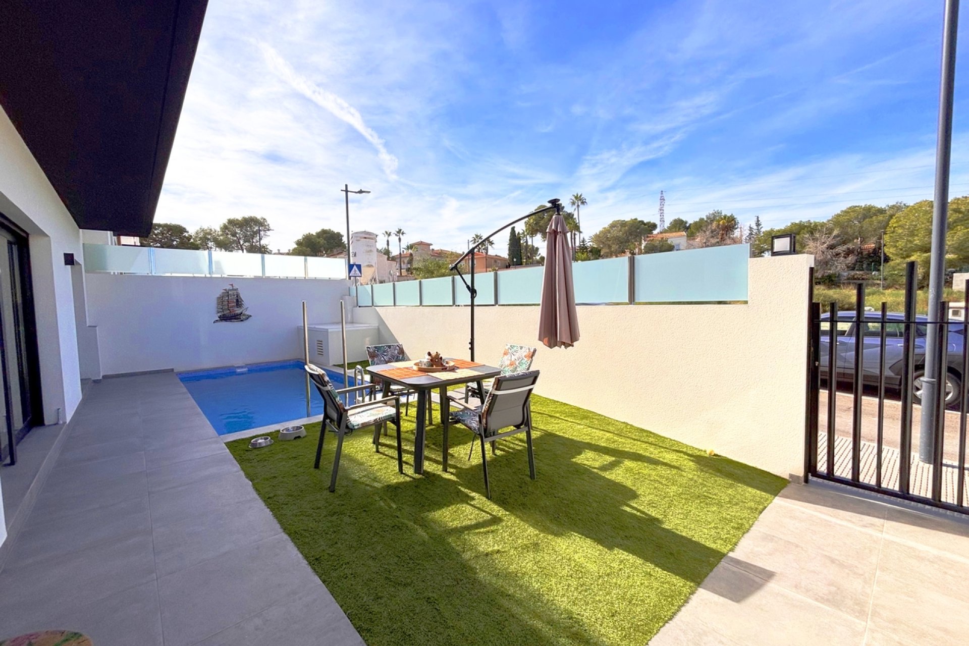 Resale - Villa - Villamartín