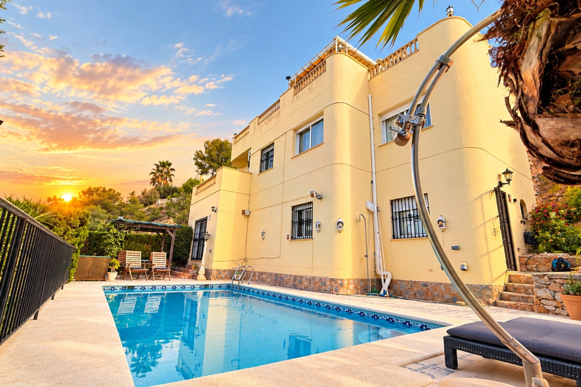 Resale - Villa - Villamartín