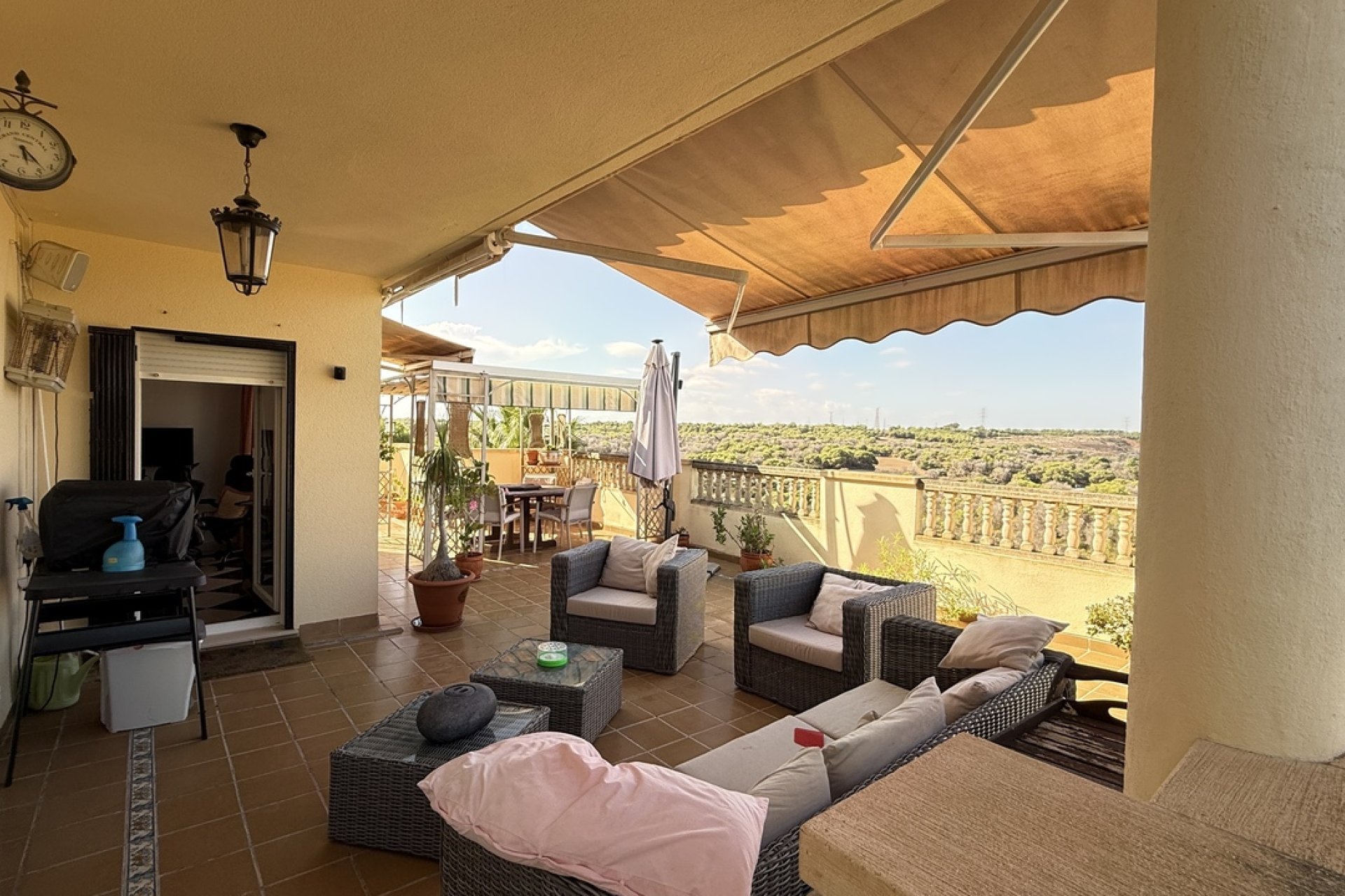 Resale - Villa - Villamartín