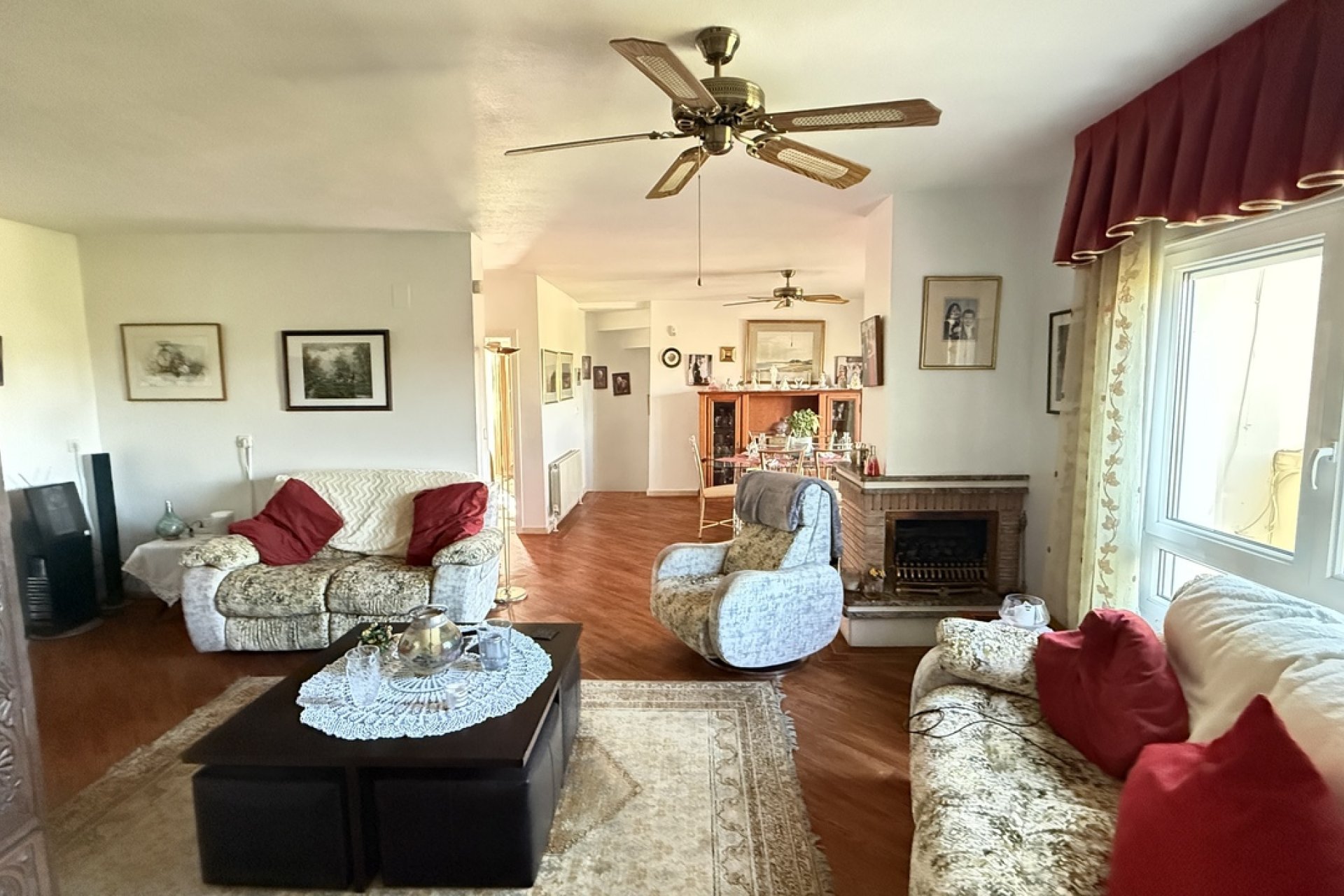 Resale - Villa - Villamartín
