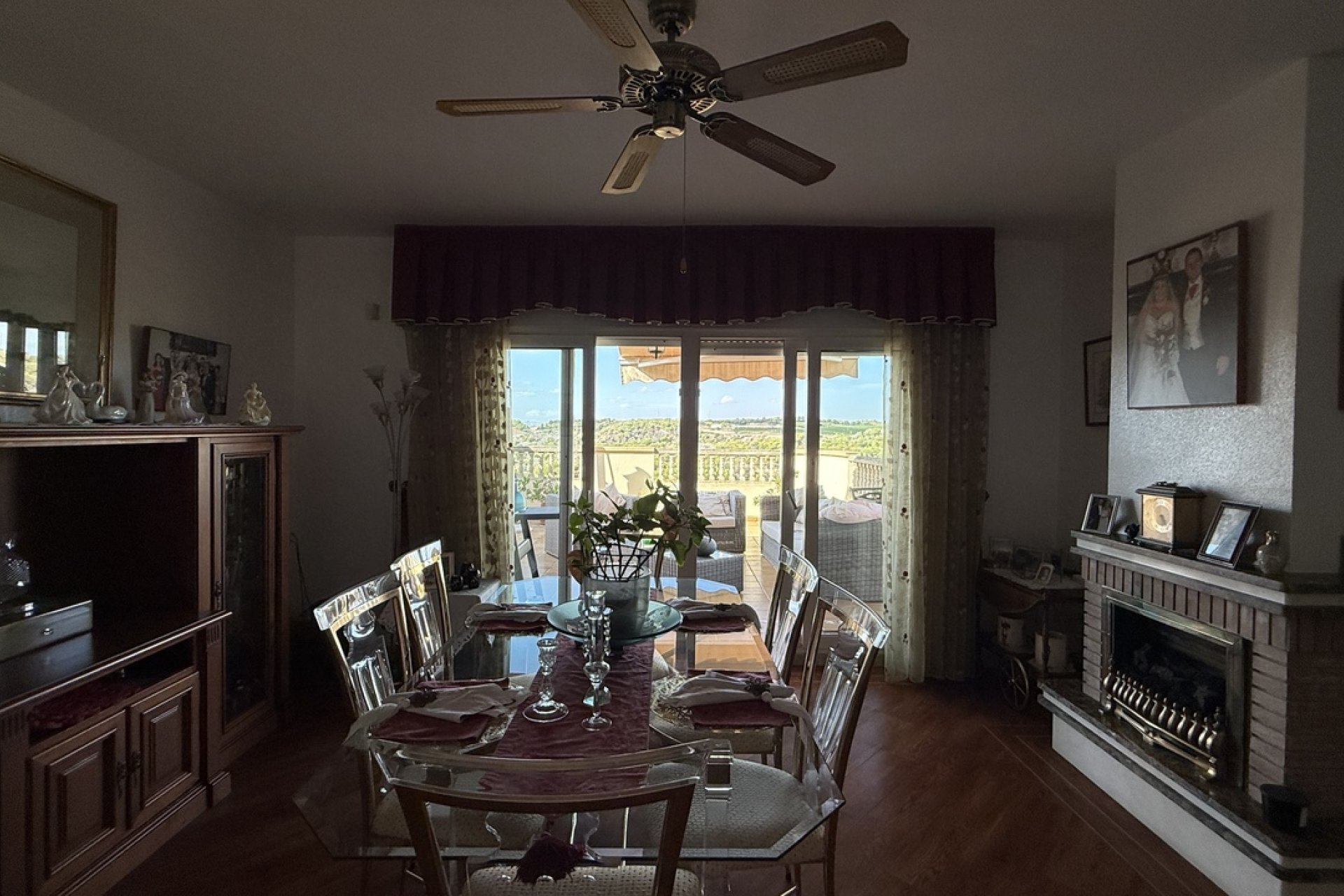 Resale - Villa - Villamartín