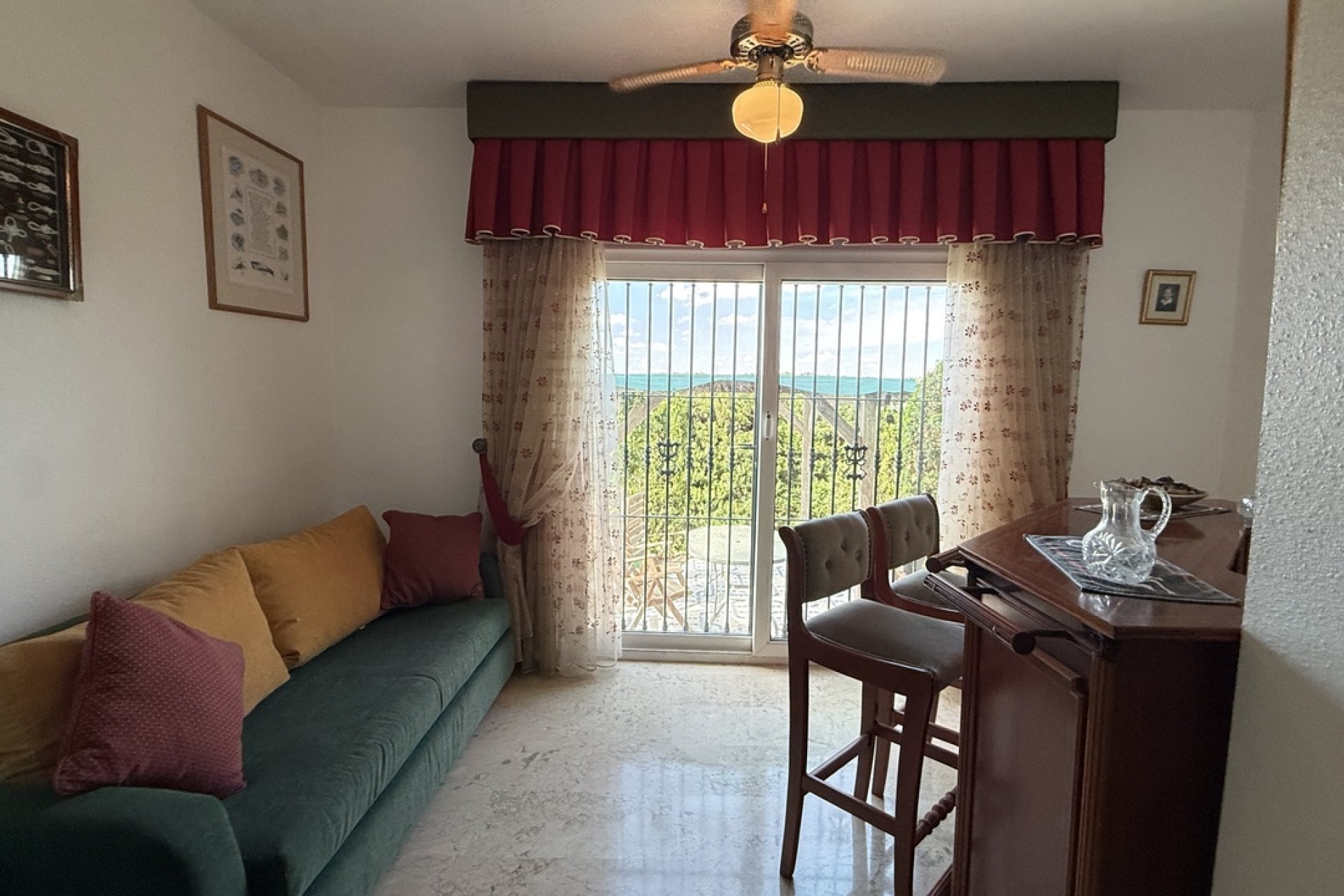 Resale - Villa - Villamartín