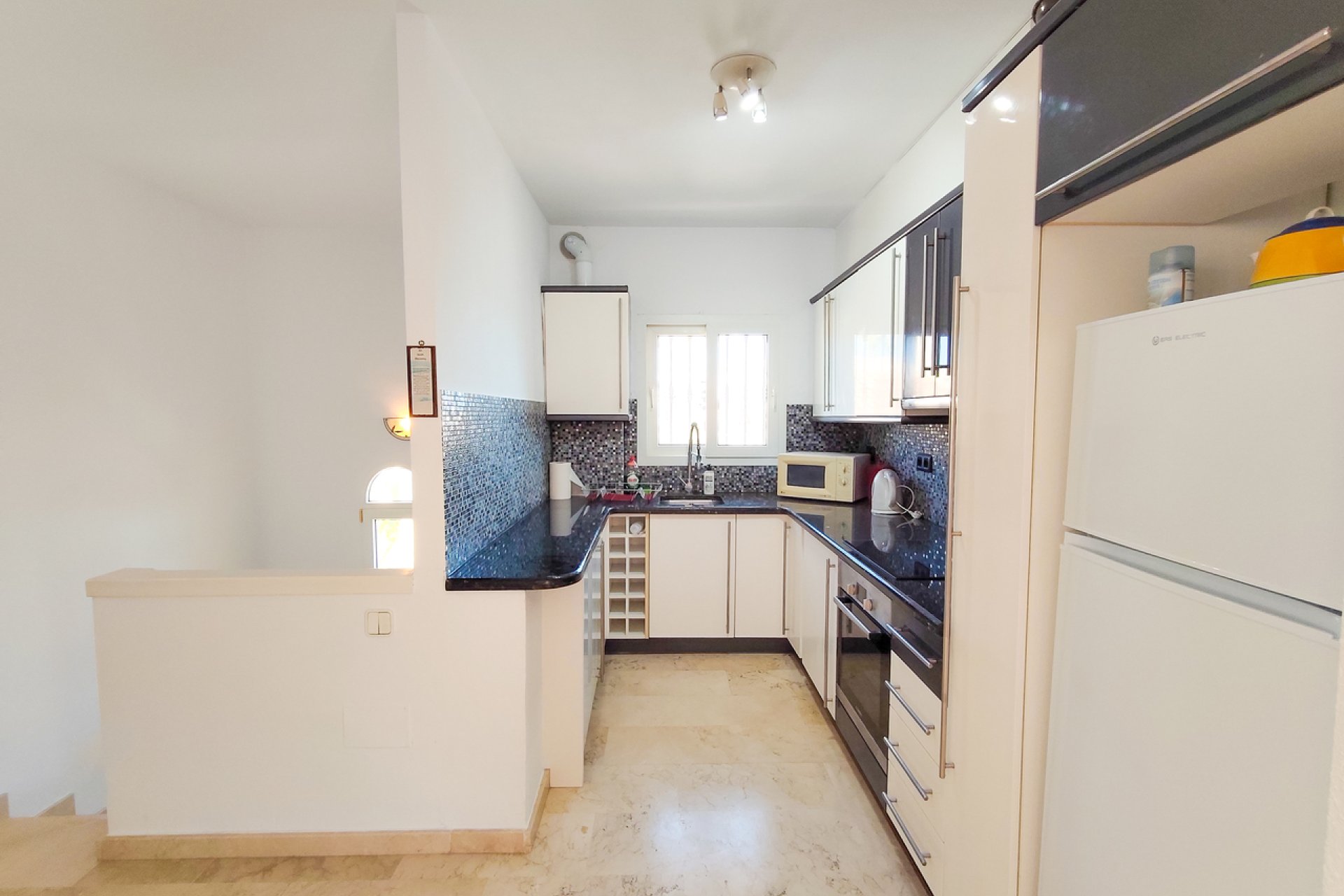 Resale - Villa - Villamartín