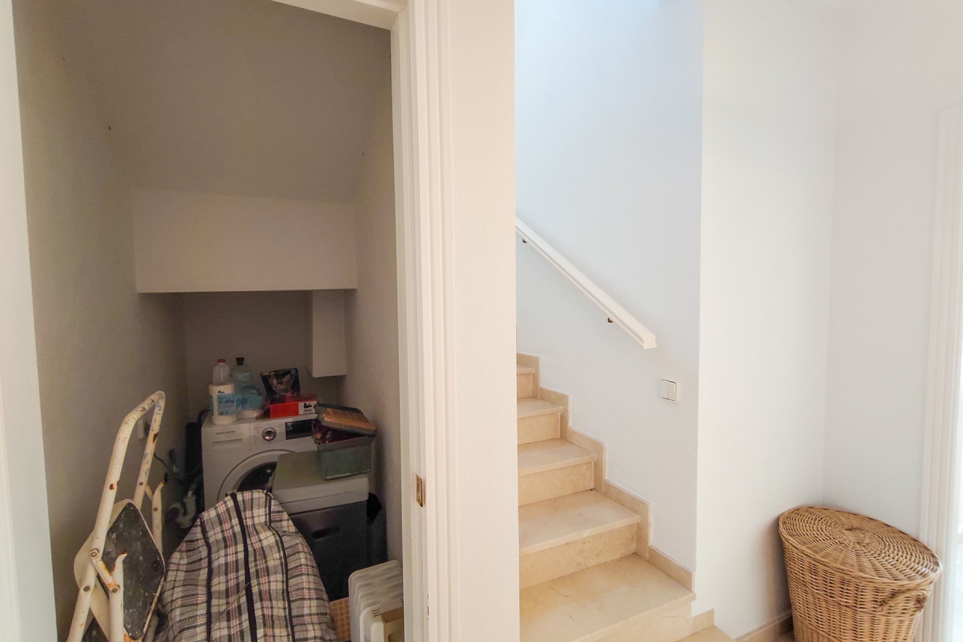 Resale - Villa - Villamartín