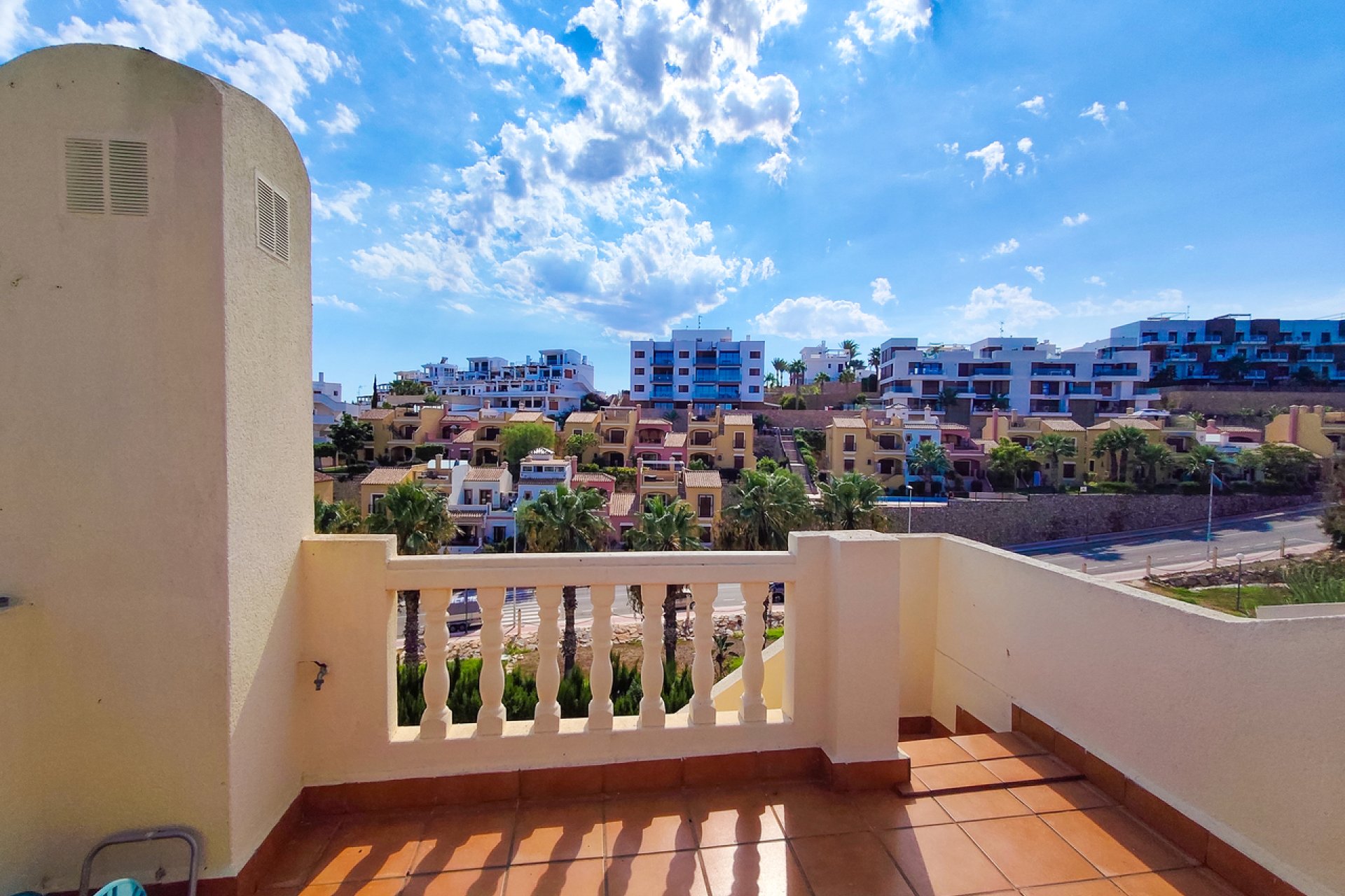 Resale - Villa - Villamartín