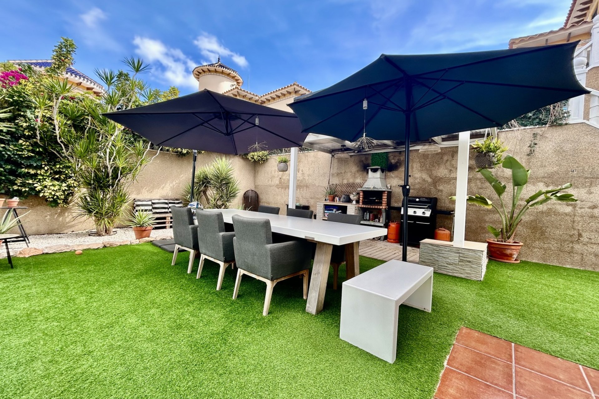 Resale - Villa - Villamartín