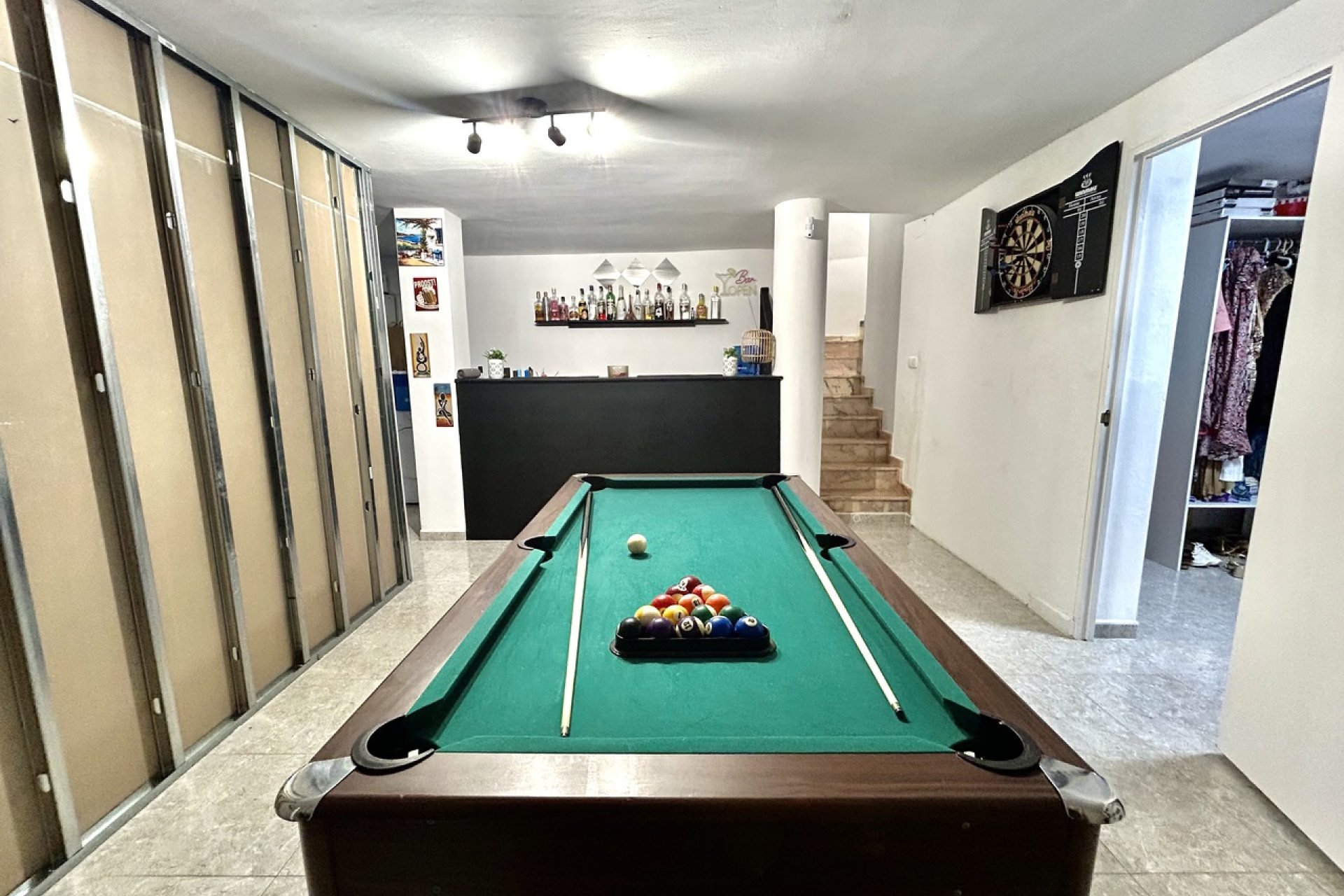 Resale - Villa - Villamartín