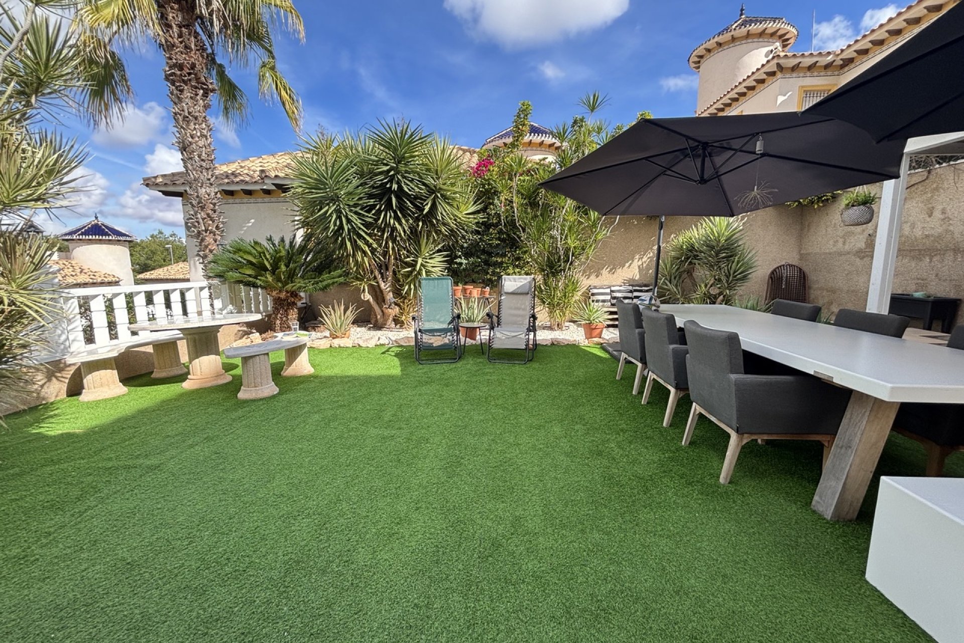 Resale - Villa - Villamartín