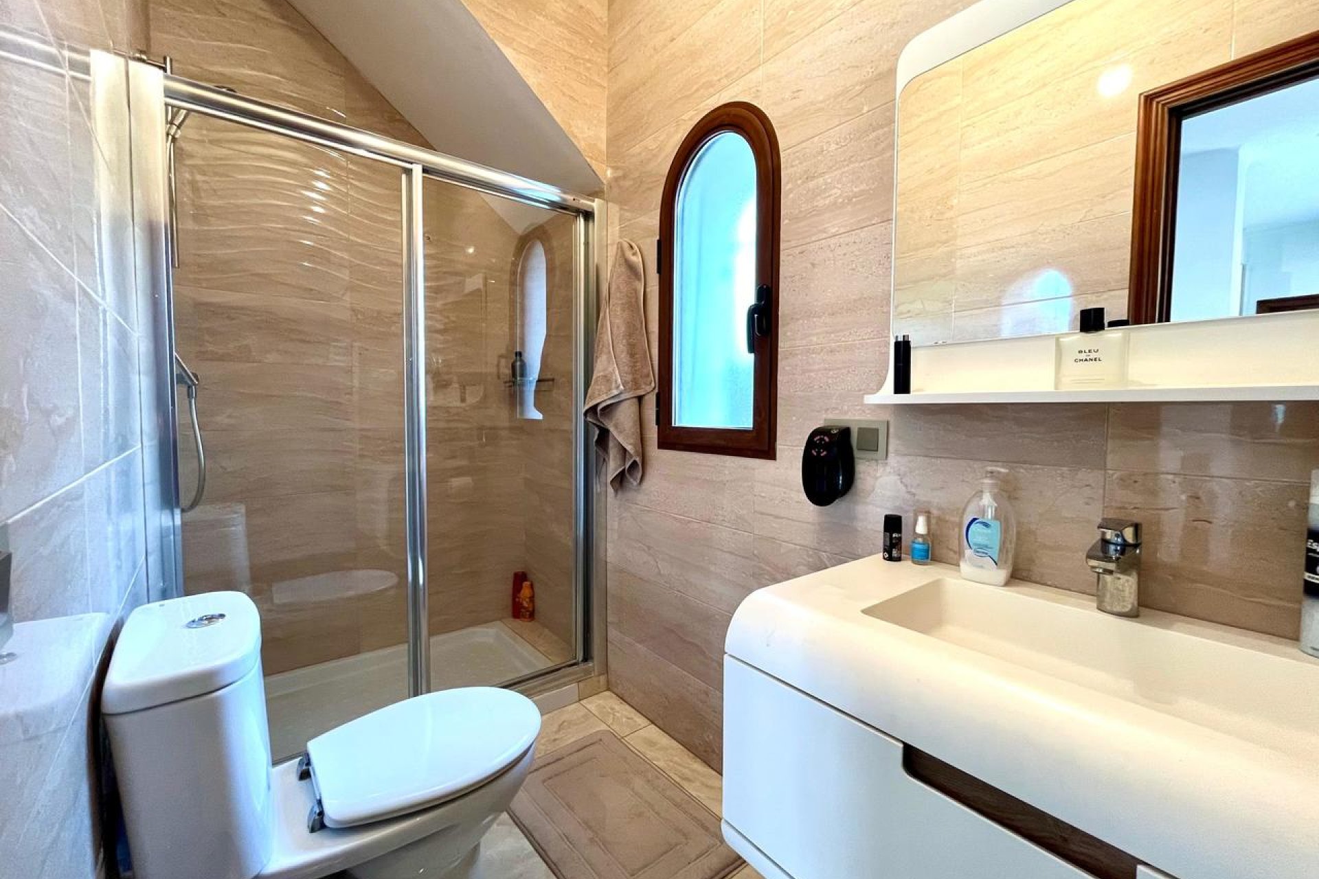 Resale - Villa - Villamartín