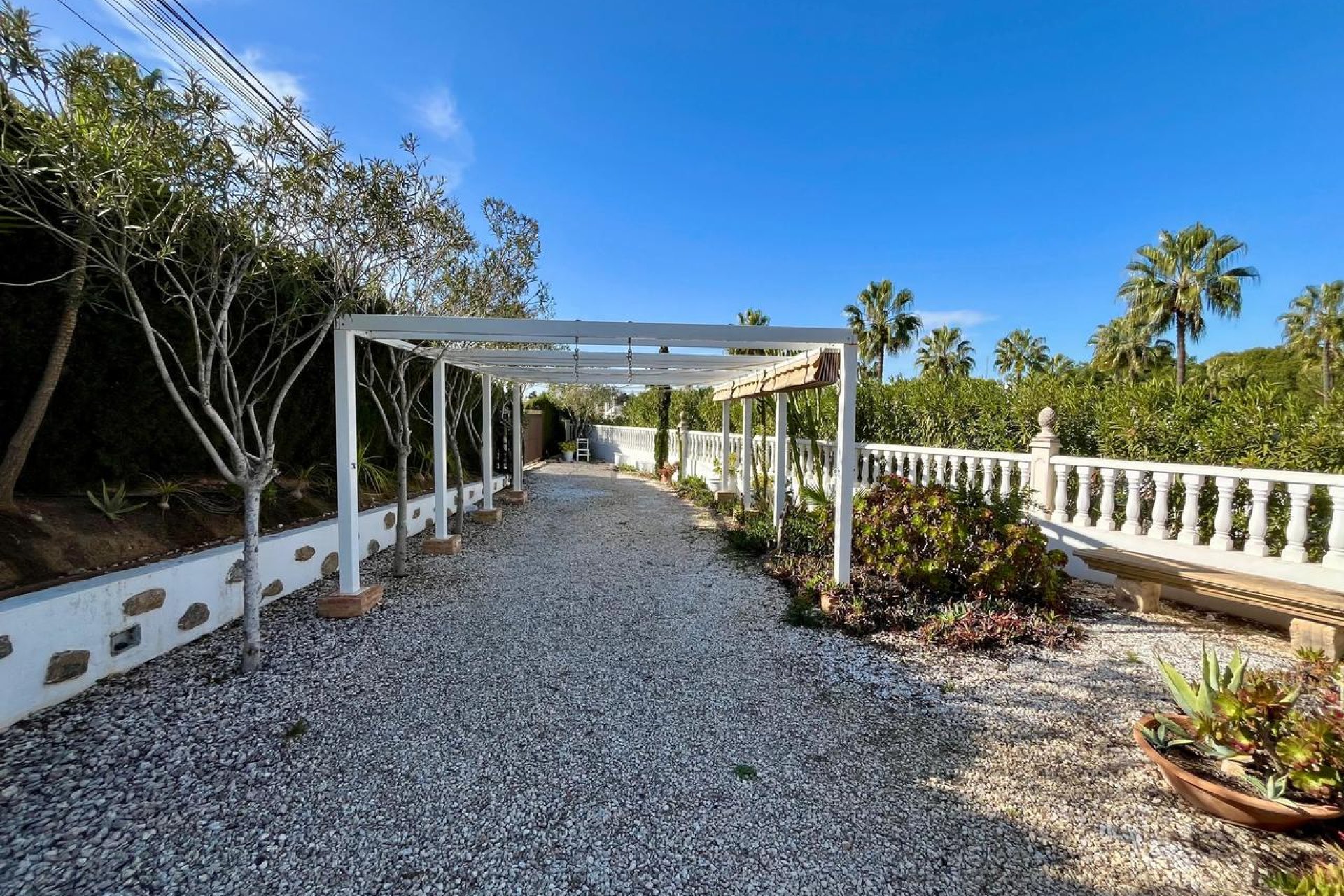 Resale - Villa - Villamartín