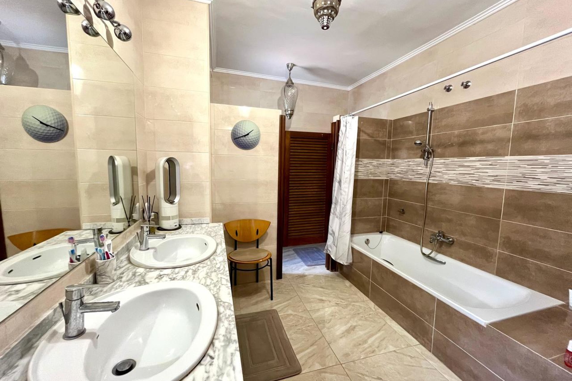 Resale - Villa - Villamartín