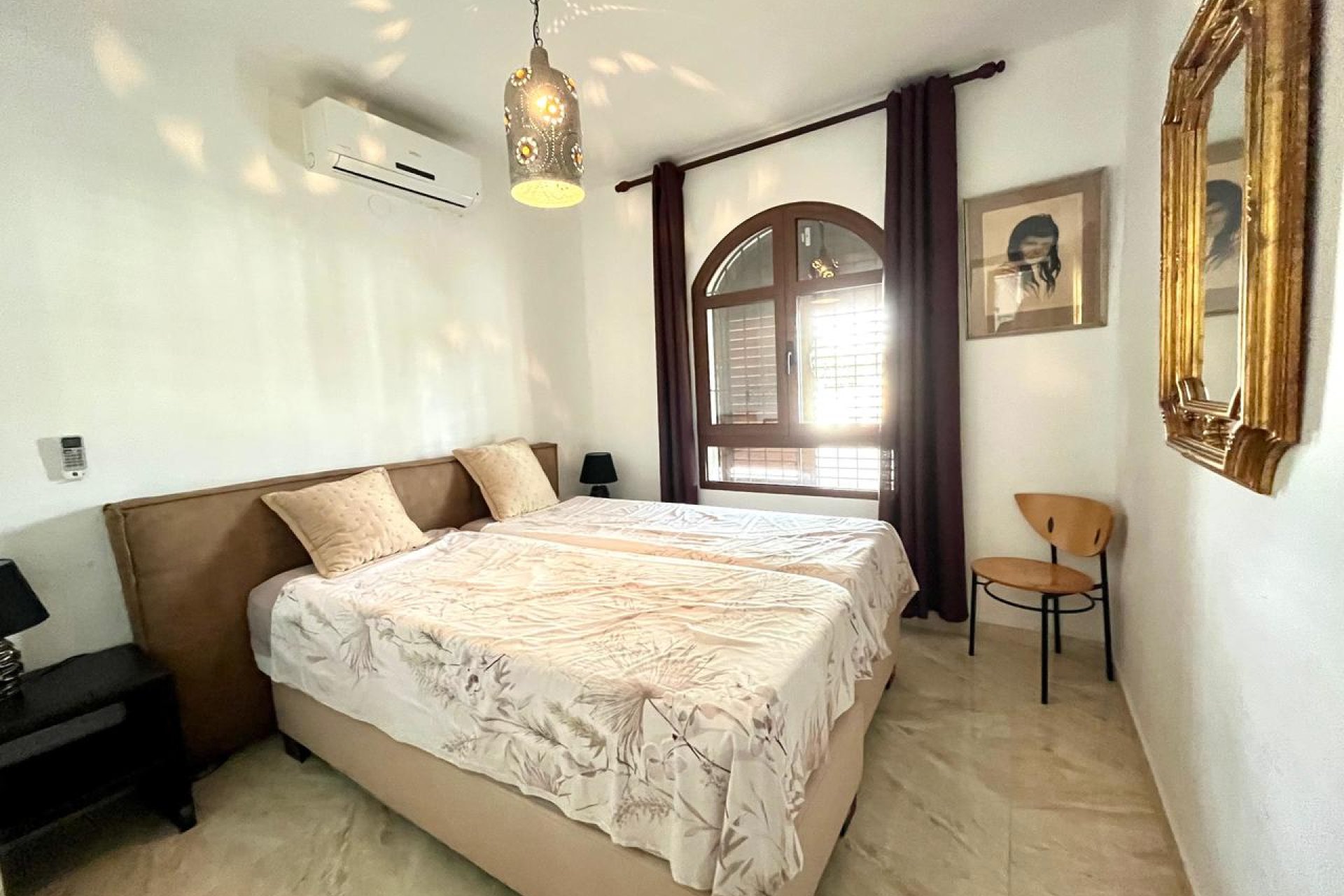 Resale - Villa - Villamartín