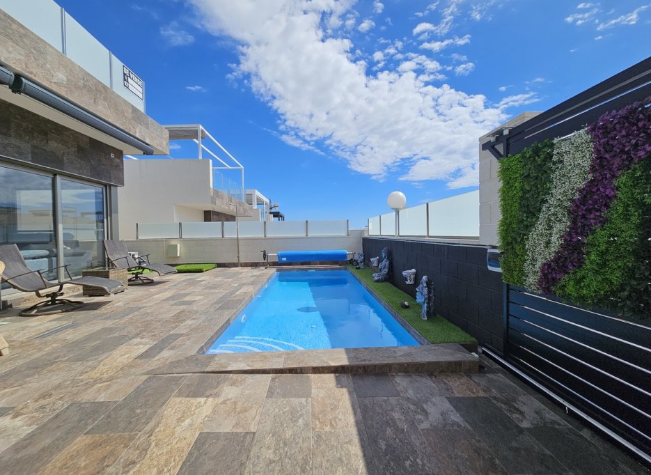 Resale - Villa - Villamartín