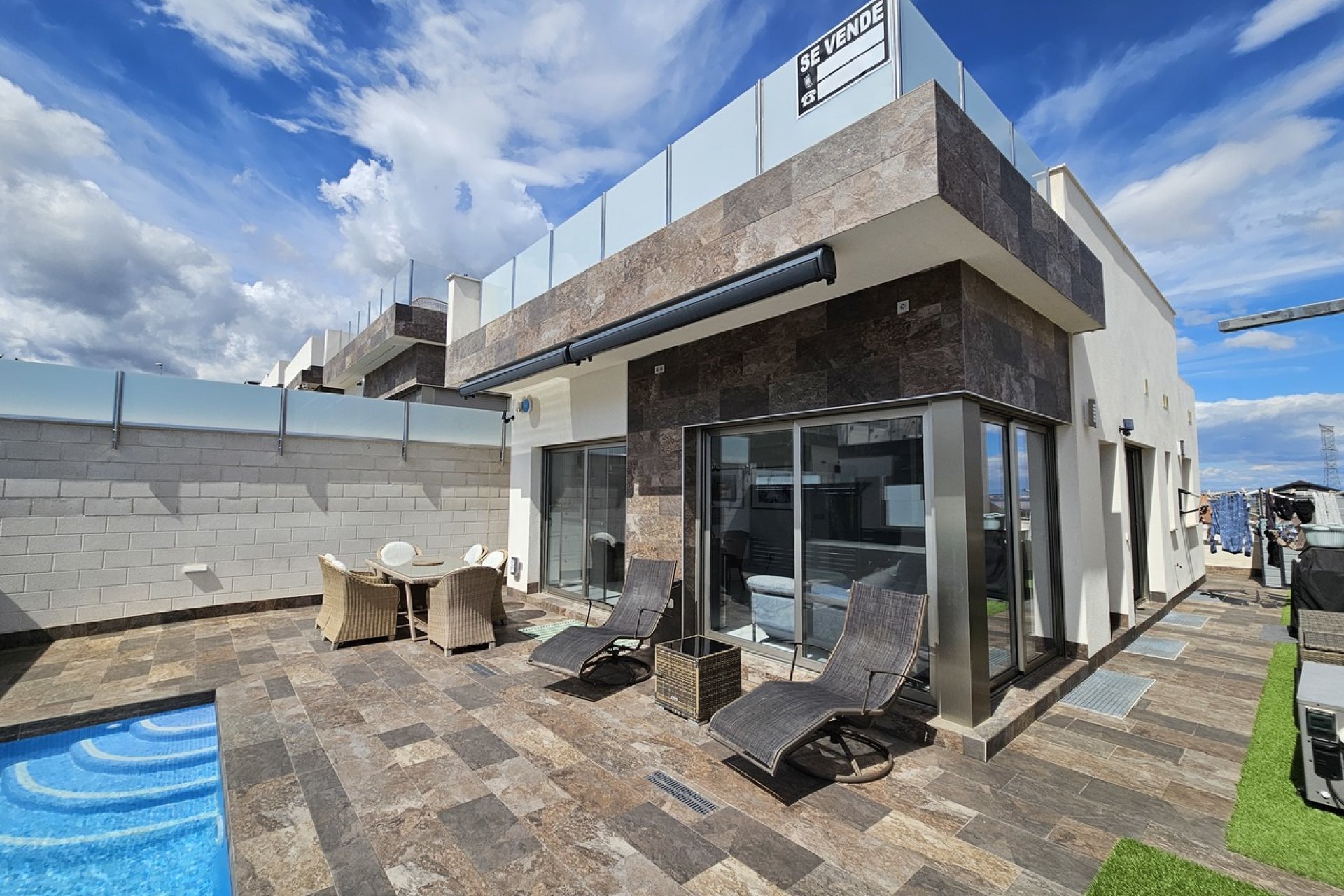 Resale - Villa - Villamartín