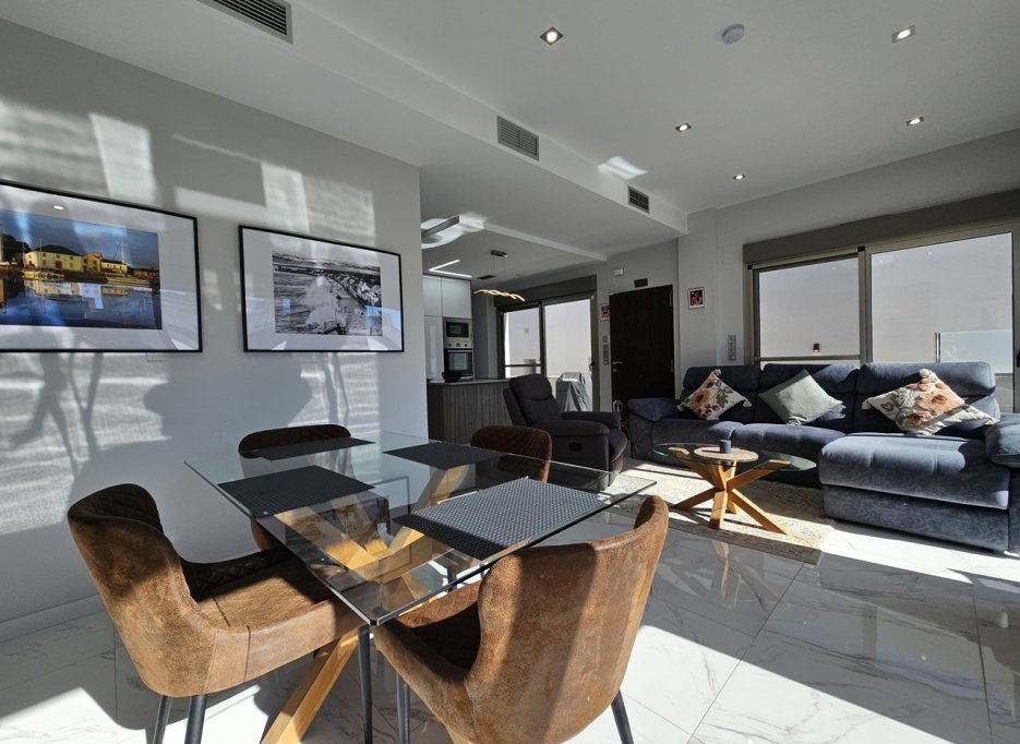Resale - Villa - Villamartín