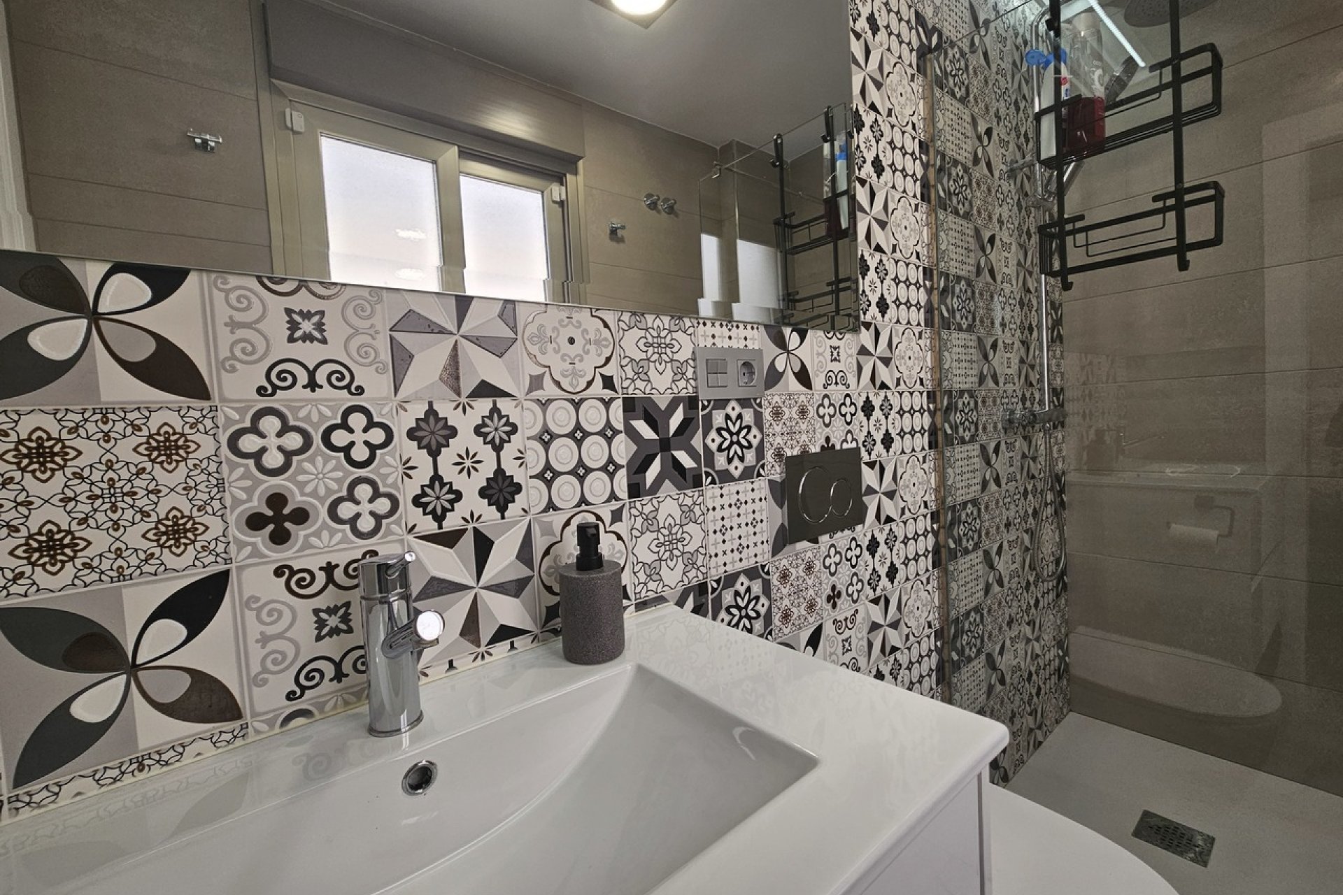 Resale - Villa - Villamartín