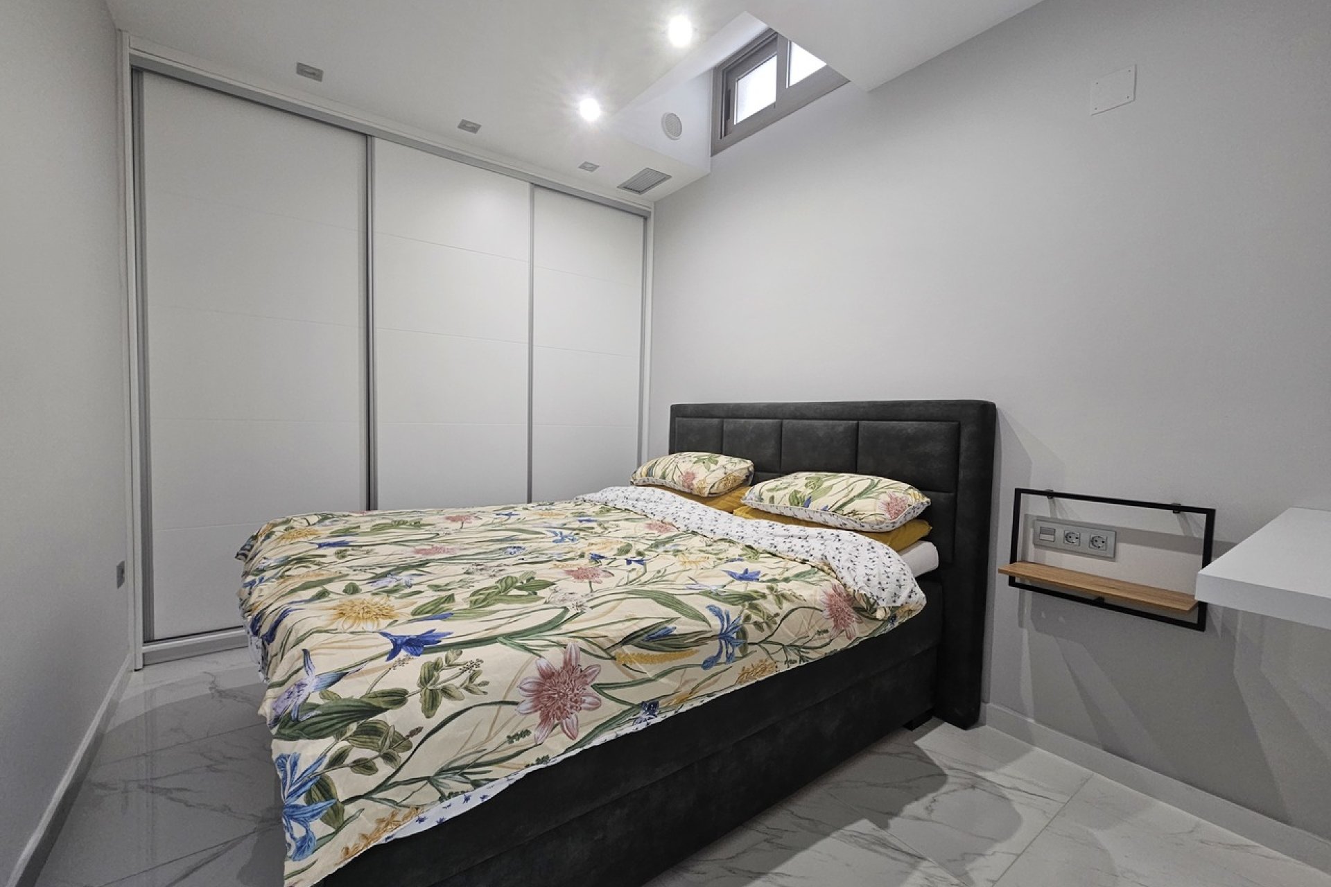 Resale - Villa - Villamartín