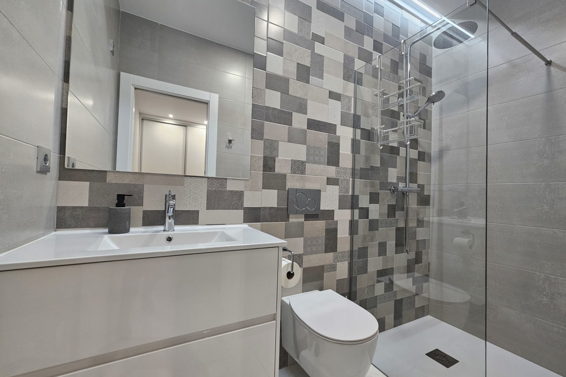Resale - Villa - Villamartín