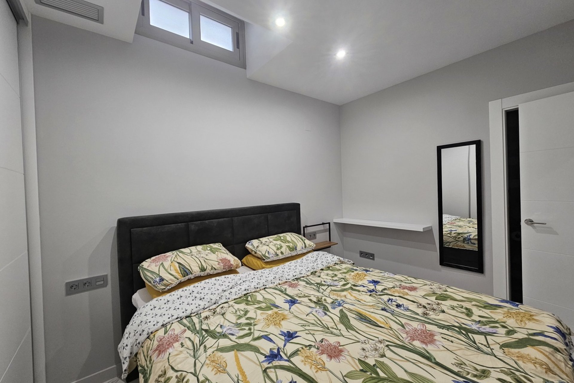 Resale - Villa - Villamartín