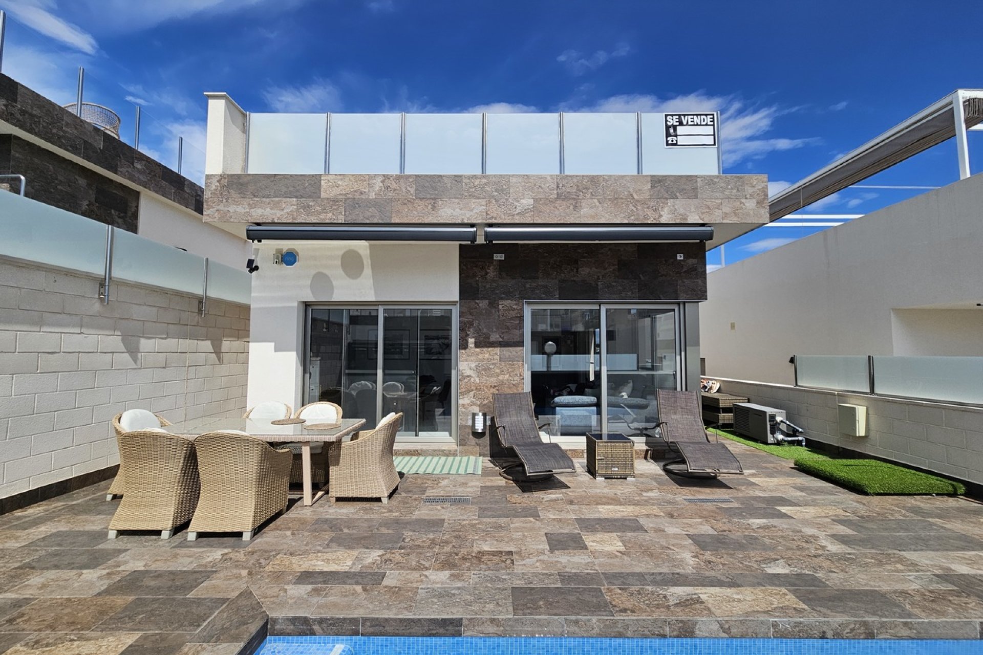 Resale - Villa - Villamartín