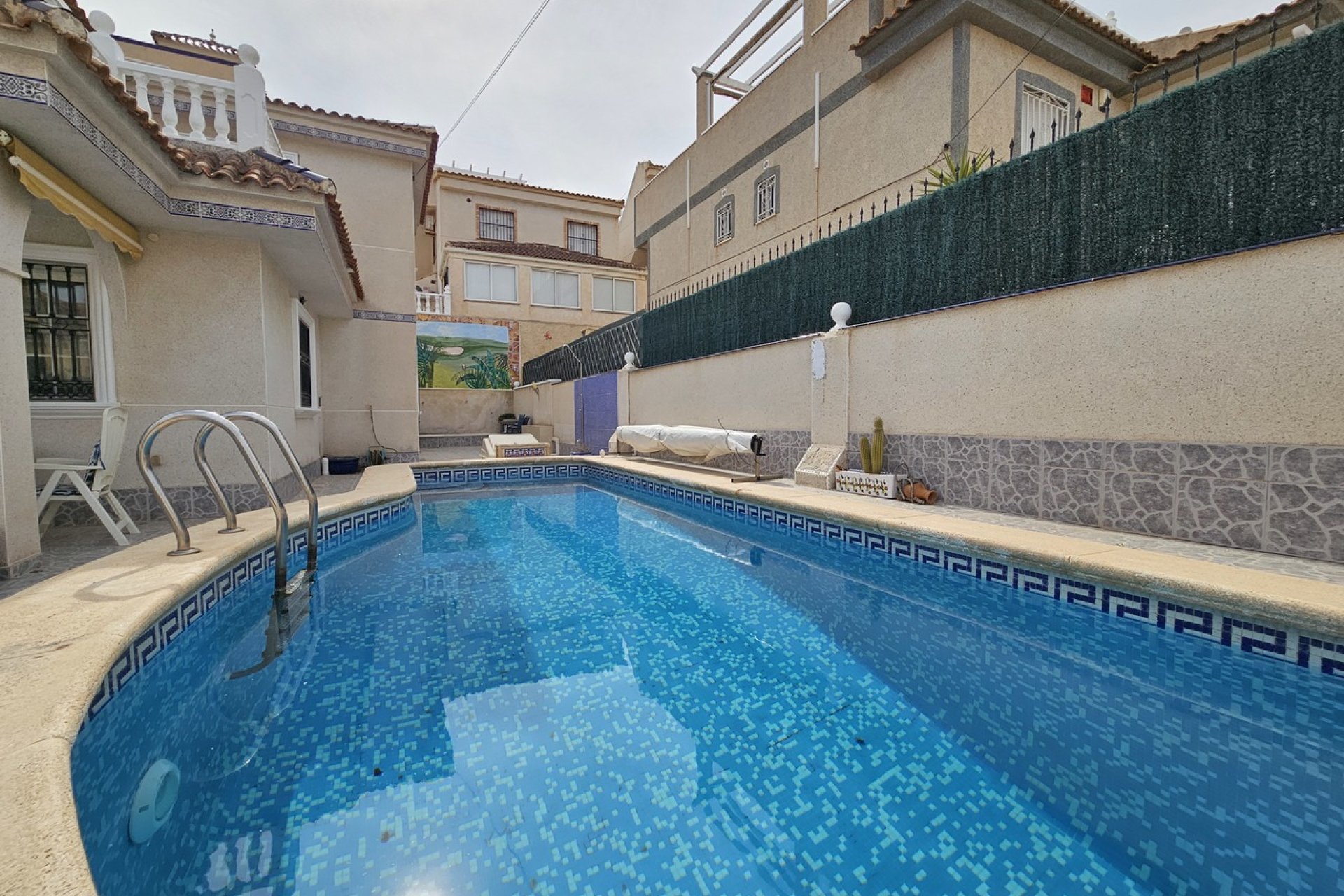 Resale - Villa - Villamartín
