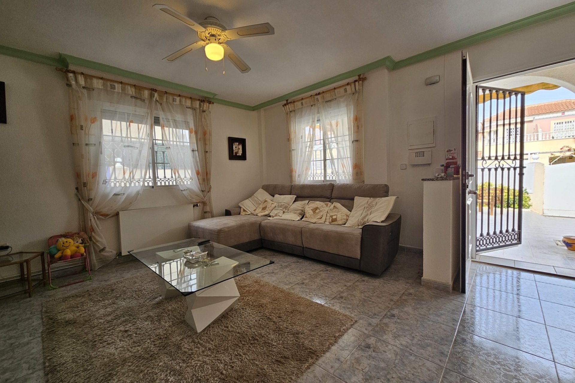 Resale - Villa - Villamartín