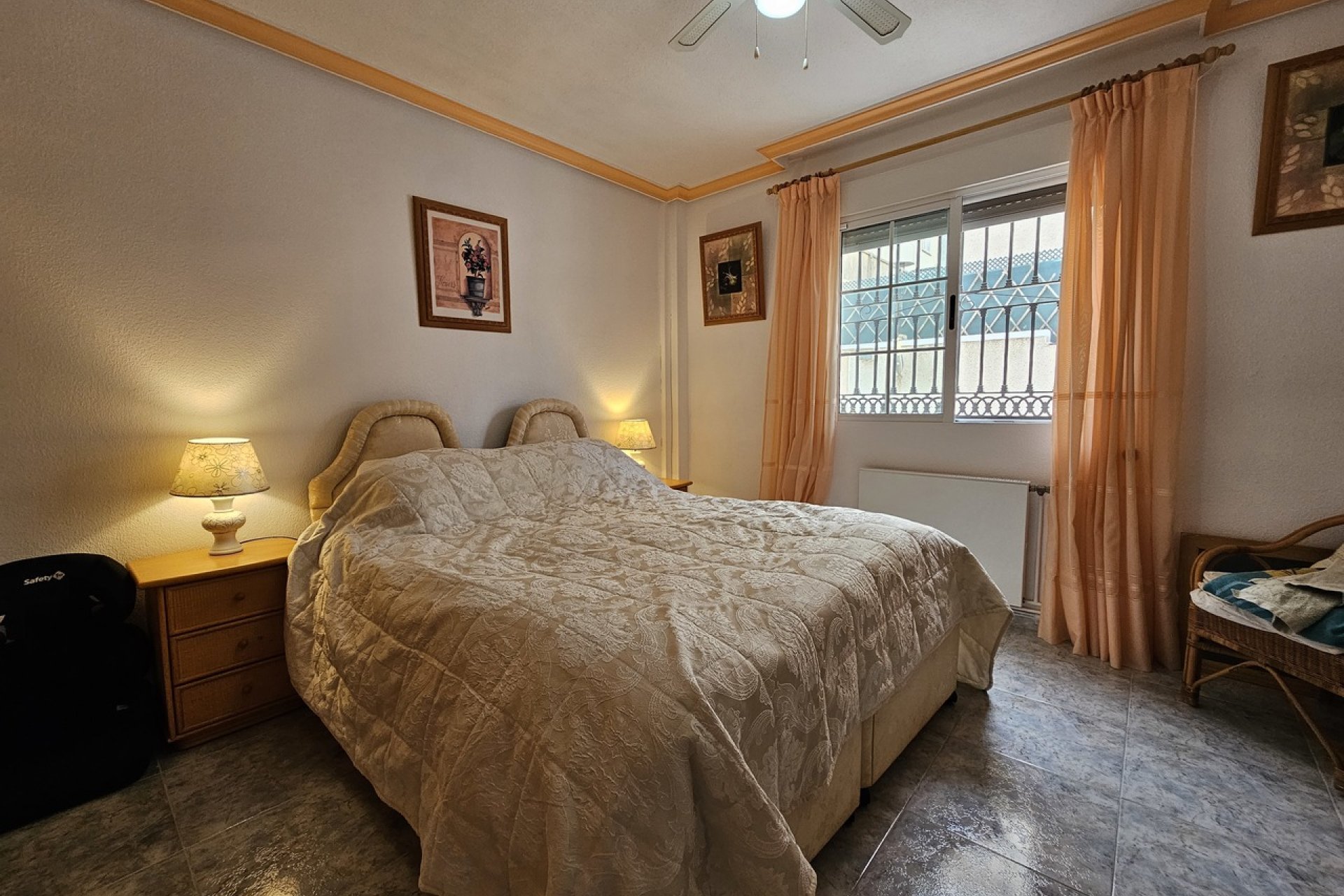 Resale - Villa - Villamartín