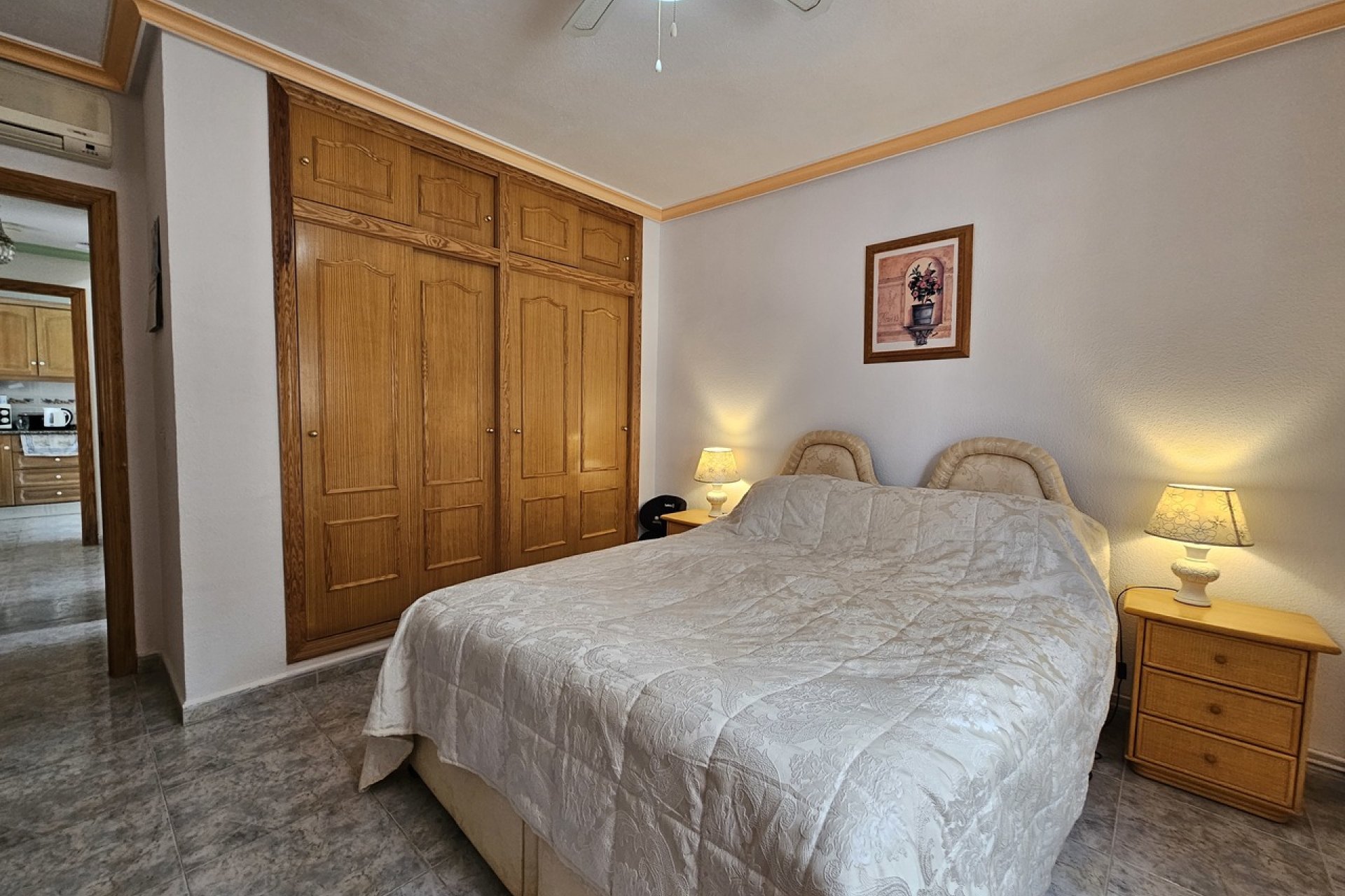 Resale - Villa - Villamartín