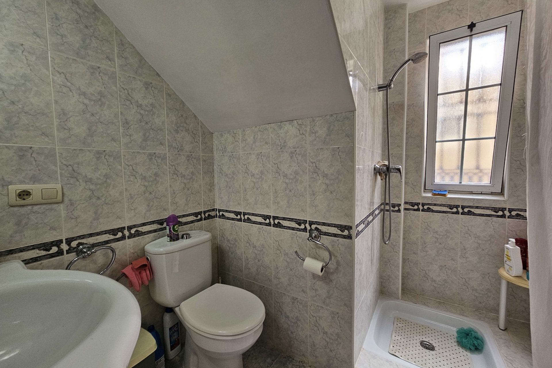 Resale - Villa - Villamartín