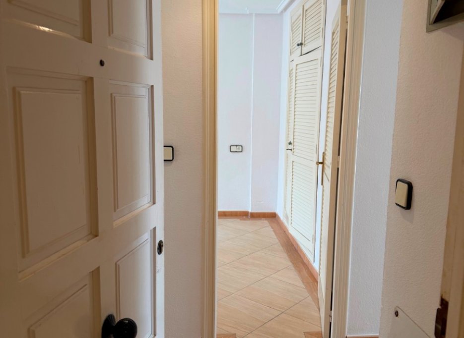 Revente - Apartment - Torrevieja - Los Locos