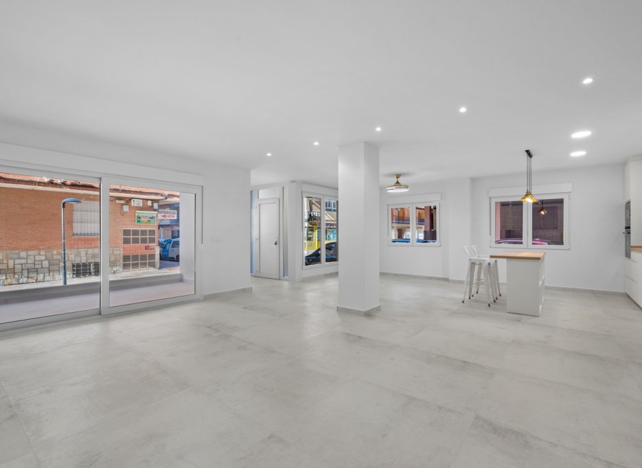 Revente - Apartment - Torrevieja - Playa del Acequión