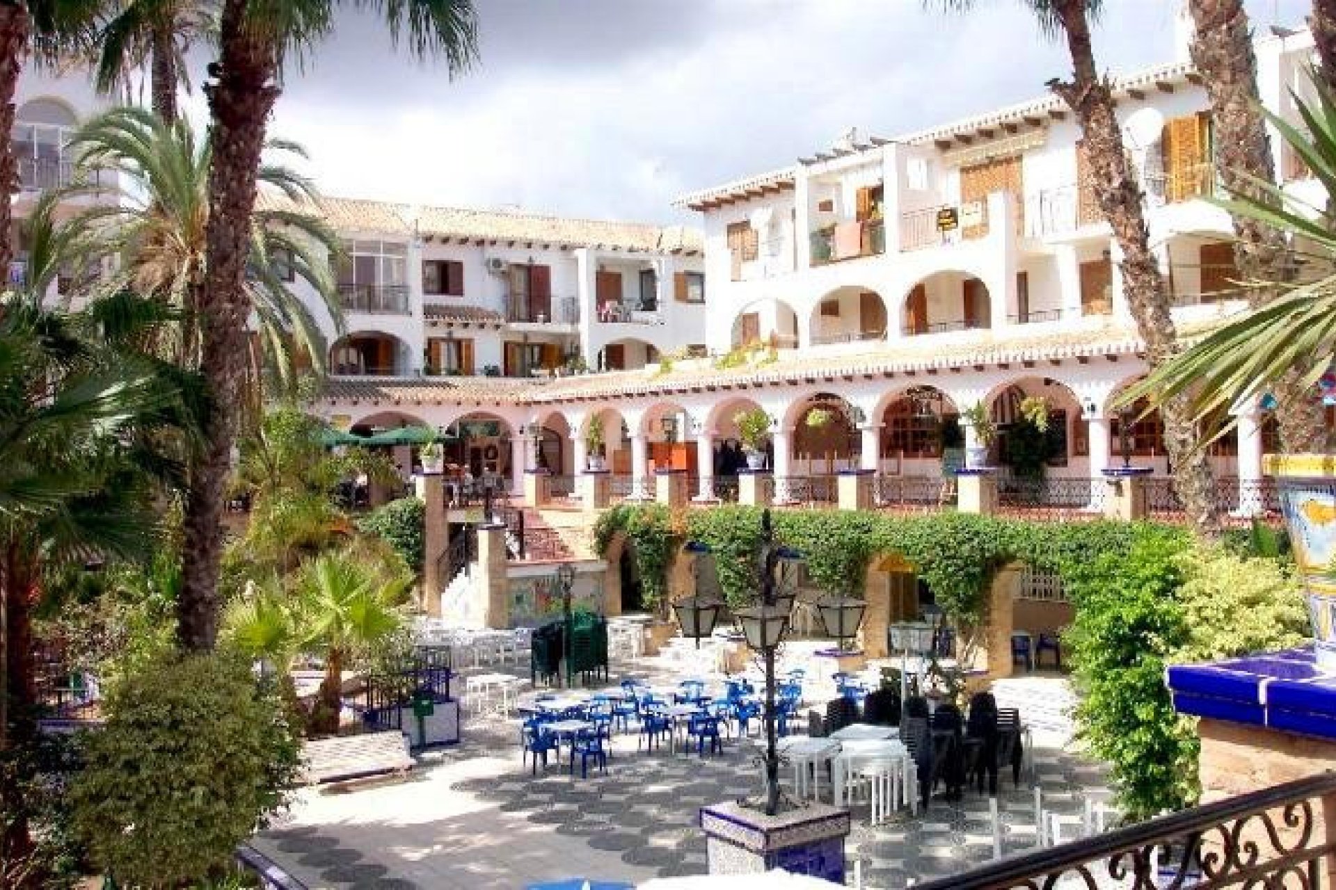 Revente - Apartment - Villamartín - Las Filipinas