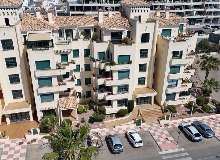 Revente - Apartment - Villamartín