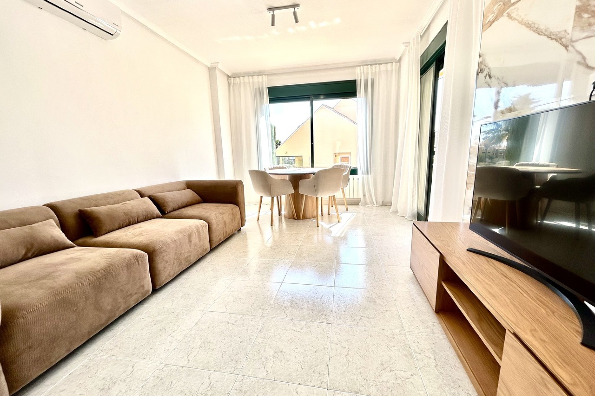 Revente - Apartment - Villamartín