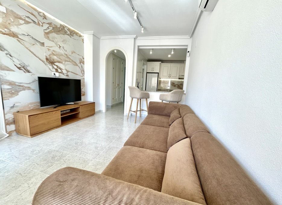 Revente - Apartment - Villamartín
