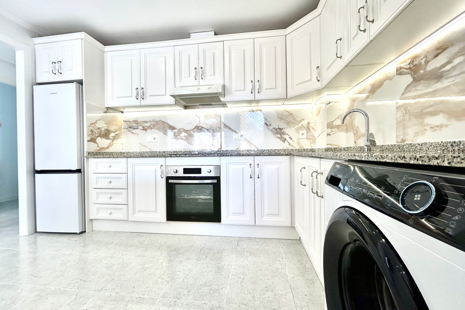 Revente - Apartment - Villamartín