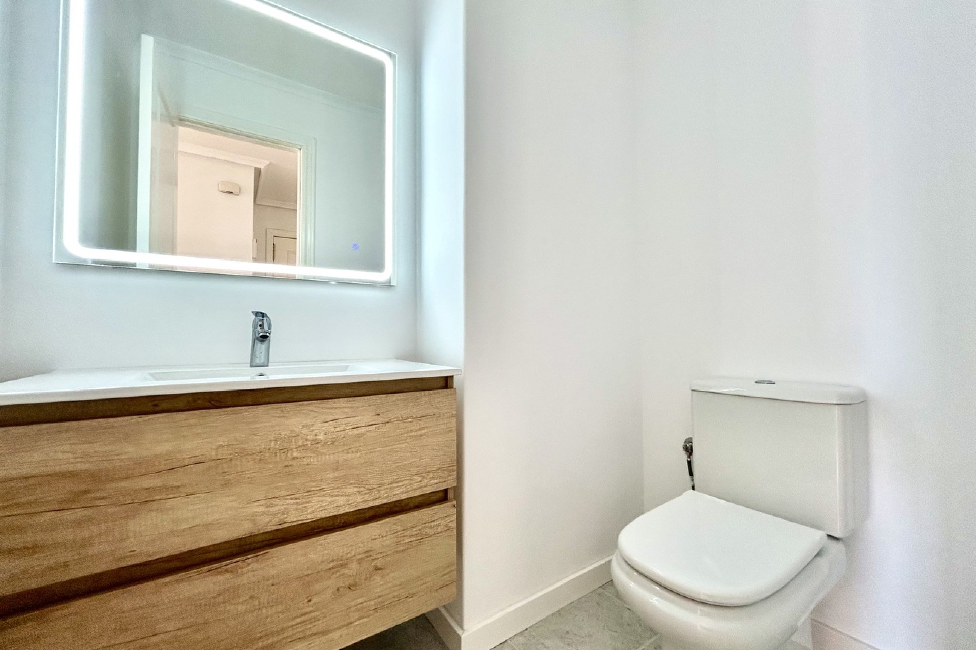 Revente - Apartment - Villamartín