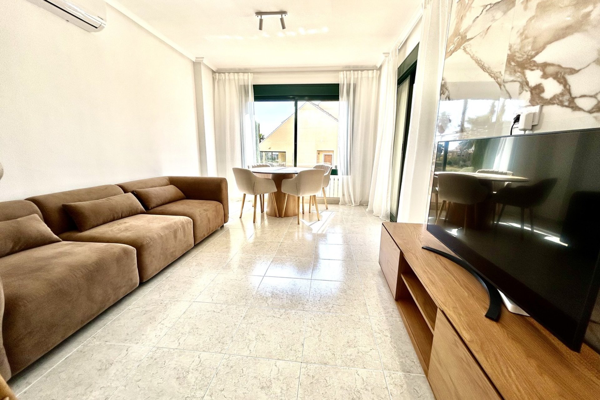 Revente - Apartment - Villamartín