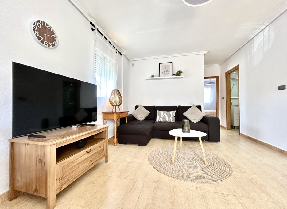 Revente - Apartment - Villamartín