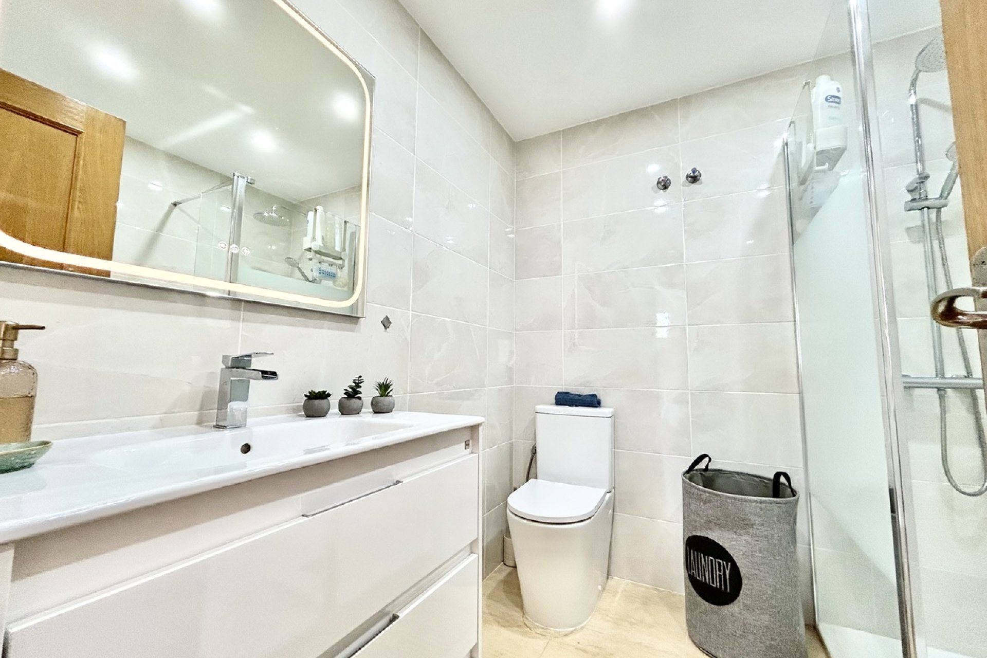 Revente - Apartment - Villamartín